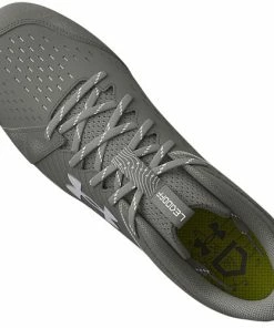Under Armour Leadoff Low RM Men's Molded Cleat - Grey 8 Under Armour Leadoff Low RM Men's Molded Cleat - Grey -Gloves Sales Store greywhite v 5 f